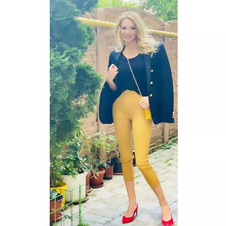 valentina pelinel slaba 2