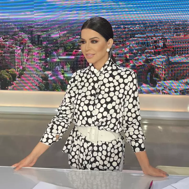 simona patruleasa a fost invatatoare 3