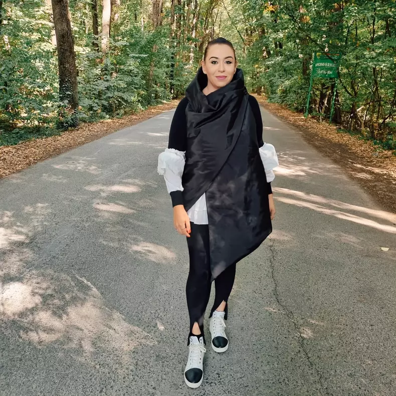 oana-roman-jignita-pe-internet-9