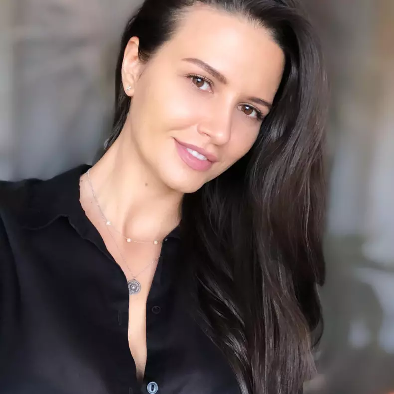iulia-parlea-prezentatoare-pro-tv-4
