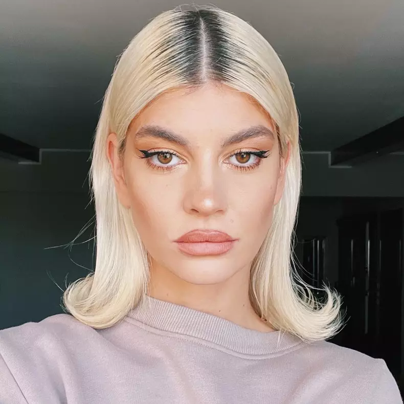 cine-este-laura-giurcanu-survivor-romania-2022-6