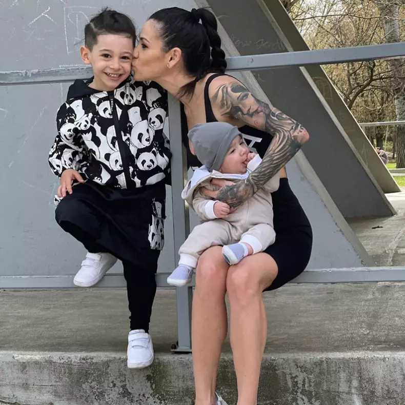 28556224334432413158912058873227671950159584n