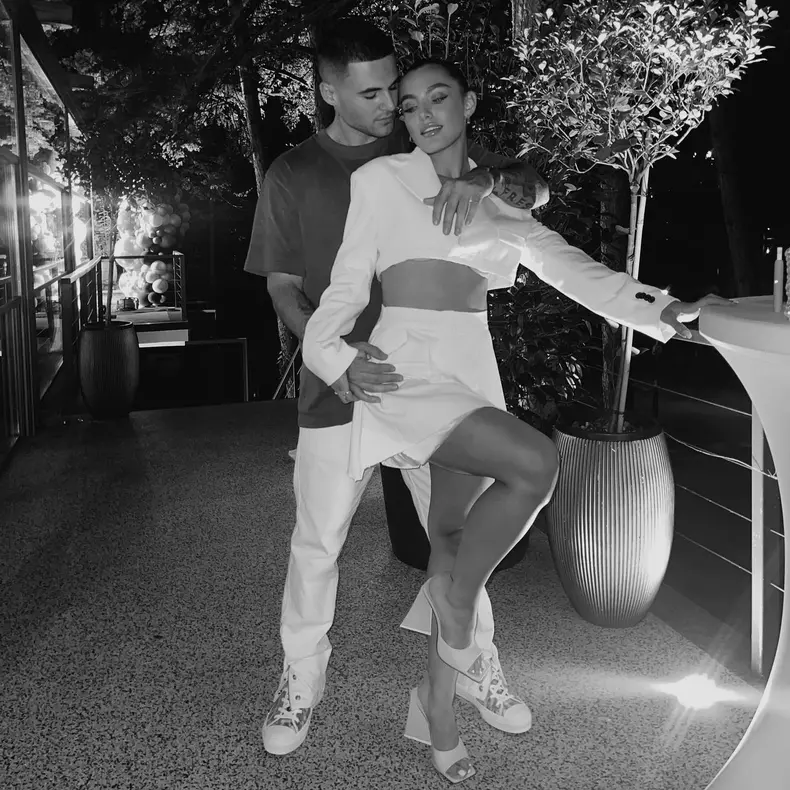 alexia-eram-agatata-de-un-barbat-in-dubai-3