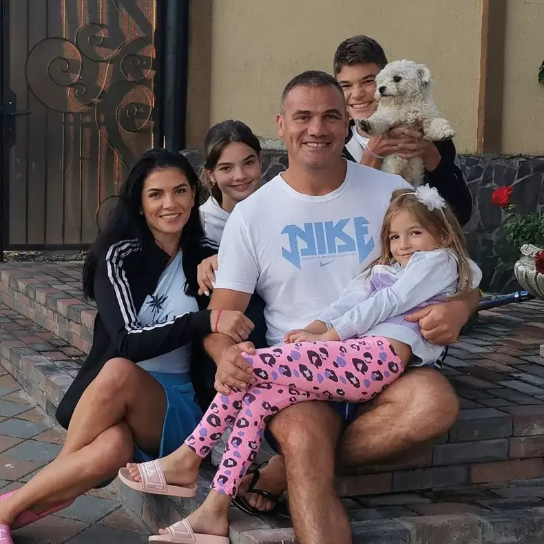 320559744334572718236475310837338416876123n