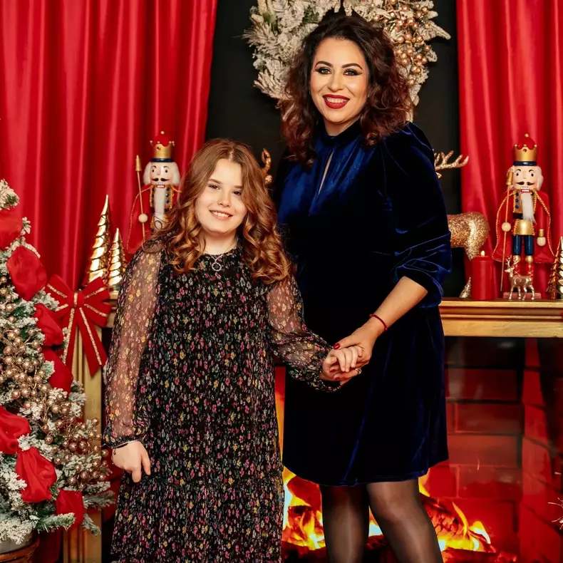 3273187644983919723670282145752074264352038n