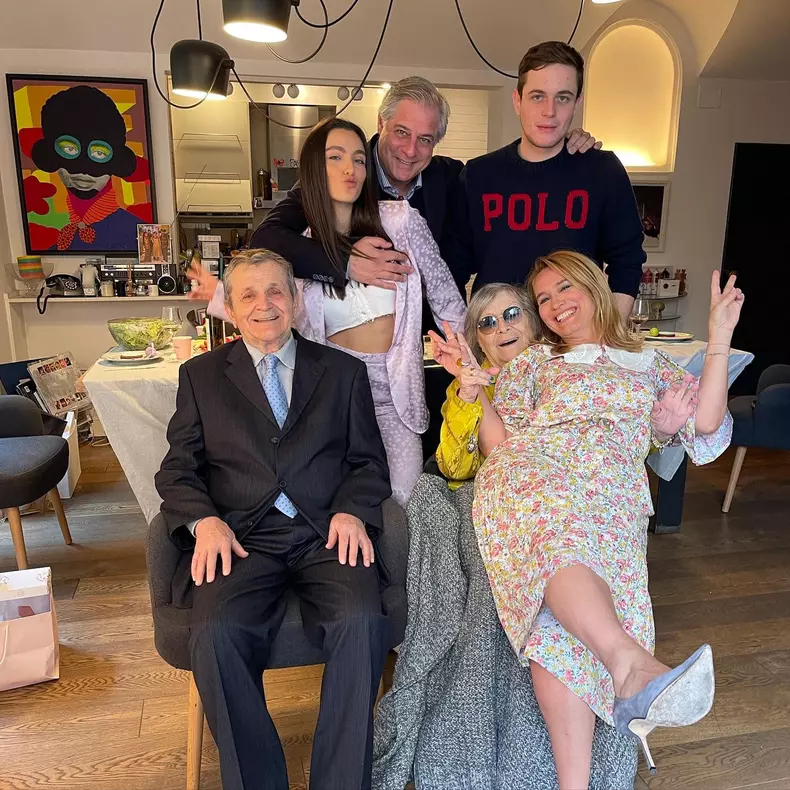 andreea-esca-paste-familia-2