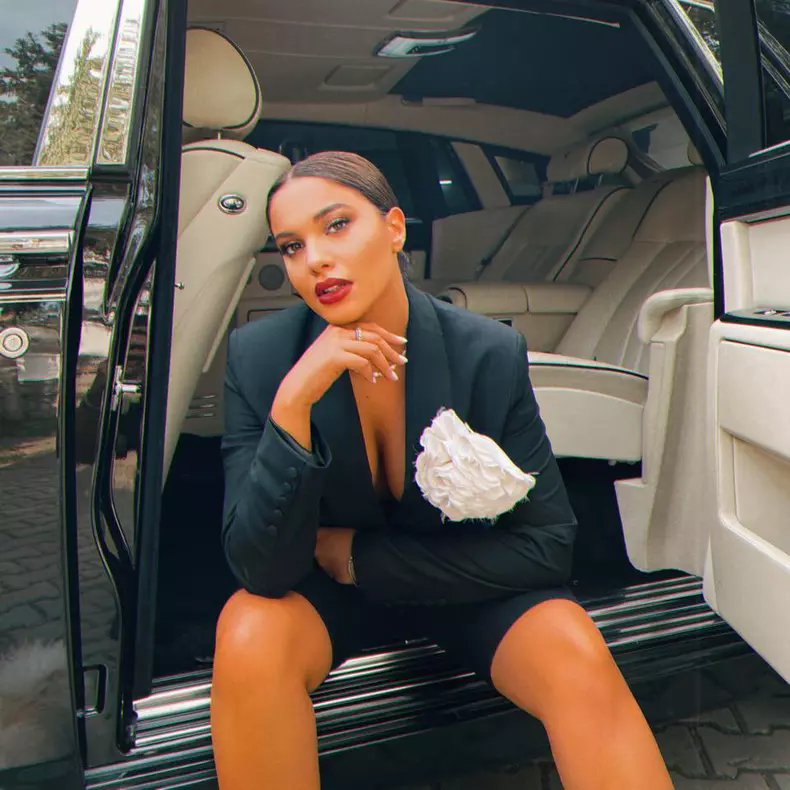 23107224811628248007922488594729089878057567n