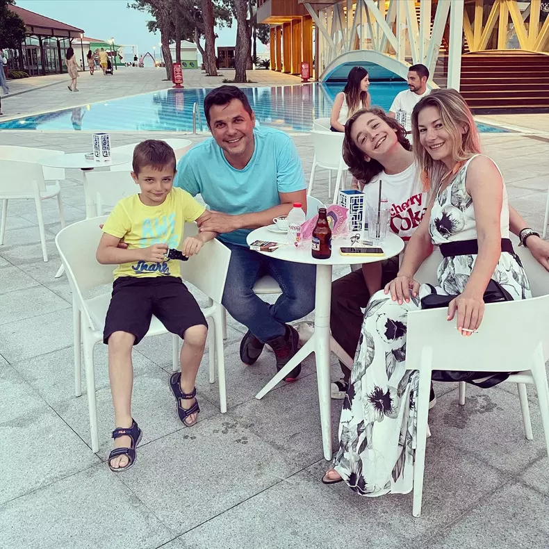 2891865525777996003751633682790853049335797n