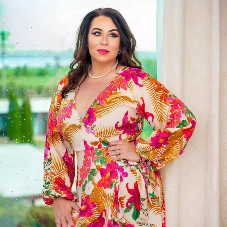 oana-roman-schimb-de-replici-mara-banica-5