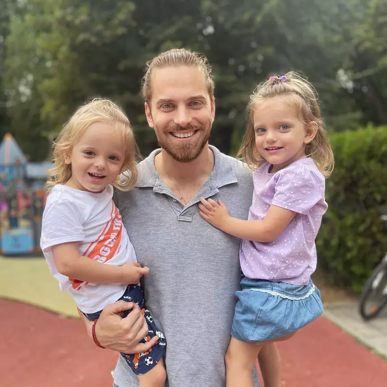 36772976964000784767145338426384443653424582n