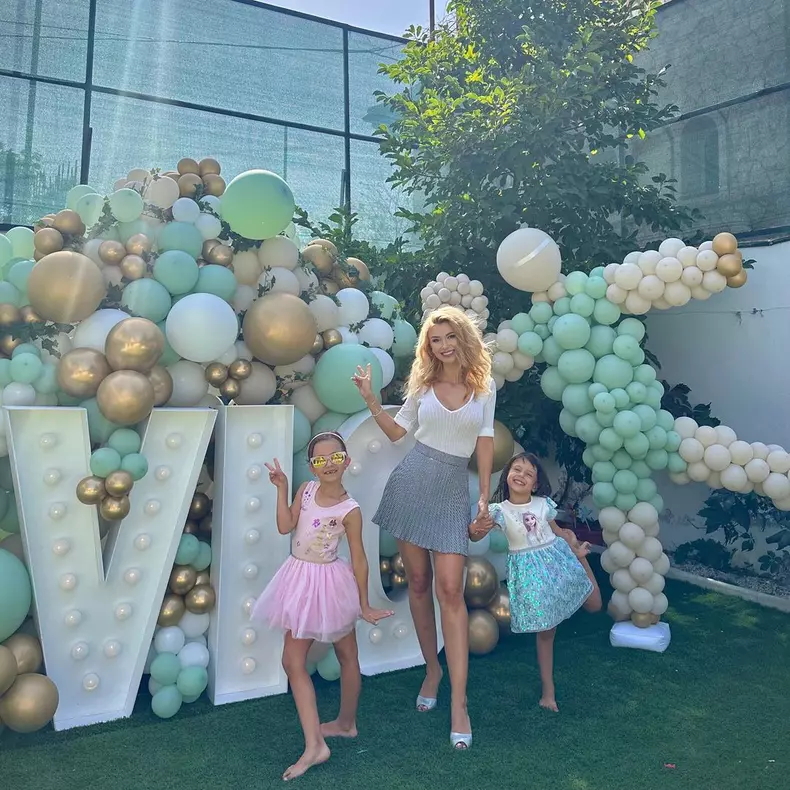 Andreea Bălan și Victor Vlad Cornea (19)