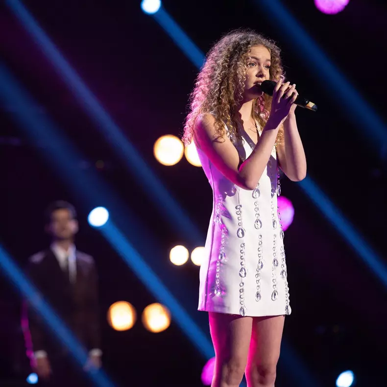 melisa-antonesi-finalista-vocea-romaniei-9