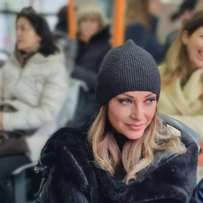 anca turcasiu troleibuz 1