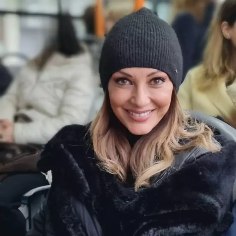 anca turcasiu troleibuz 2