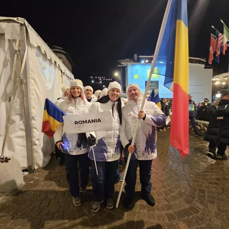 ROMANIA DEFILARE CORTINA