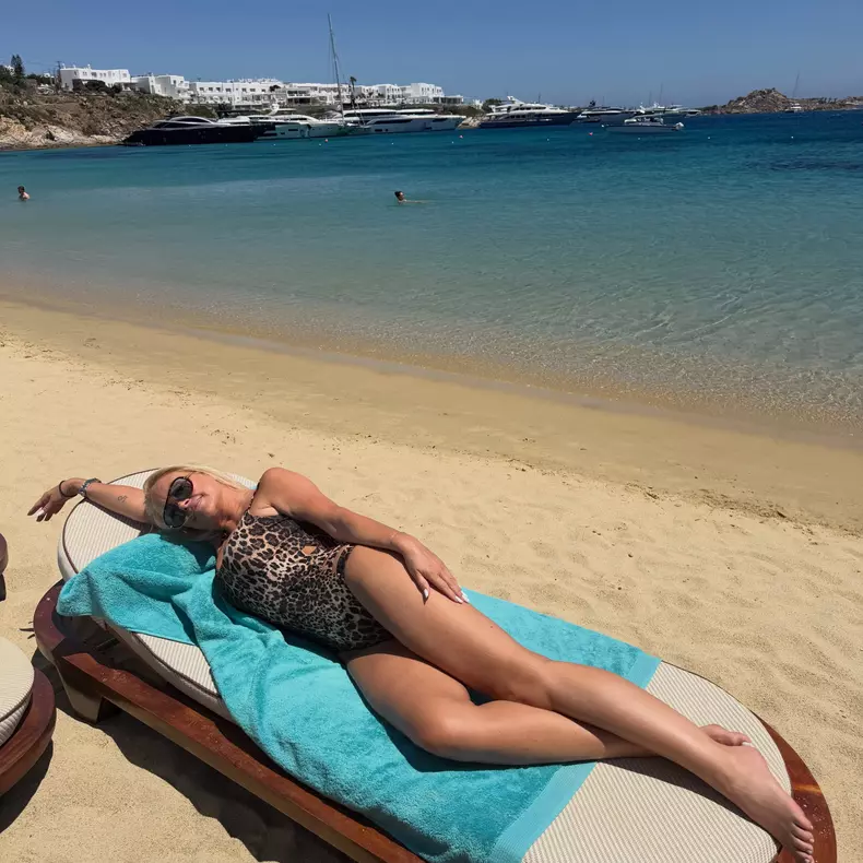 Vica Blochina în costum de baie (1)