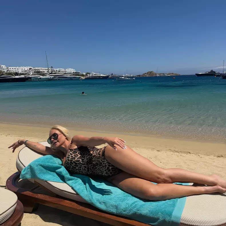 Vica Blochina în costum de baie (6)