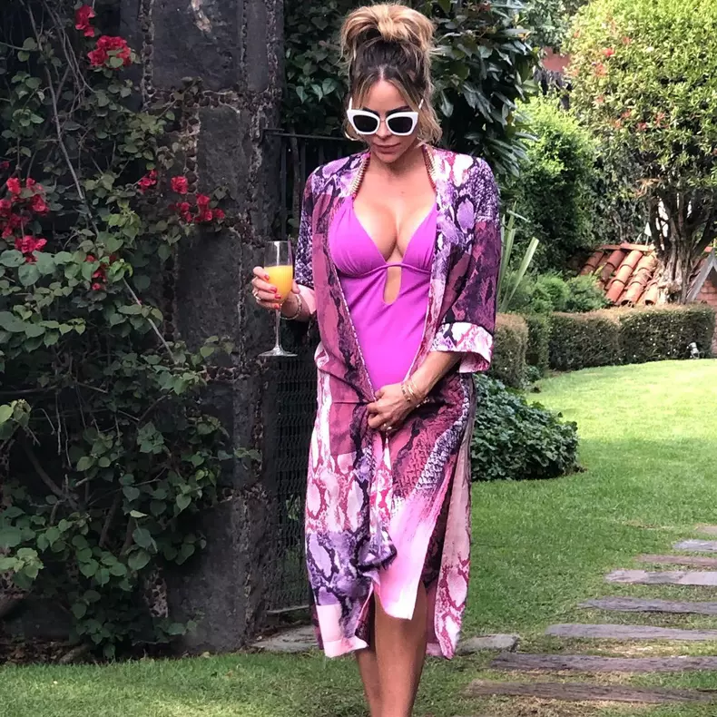 fiul actriței Aylin Mujica a murit (2)