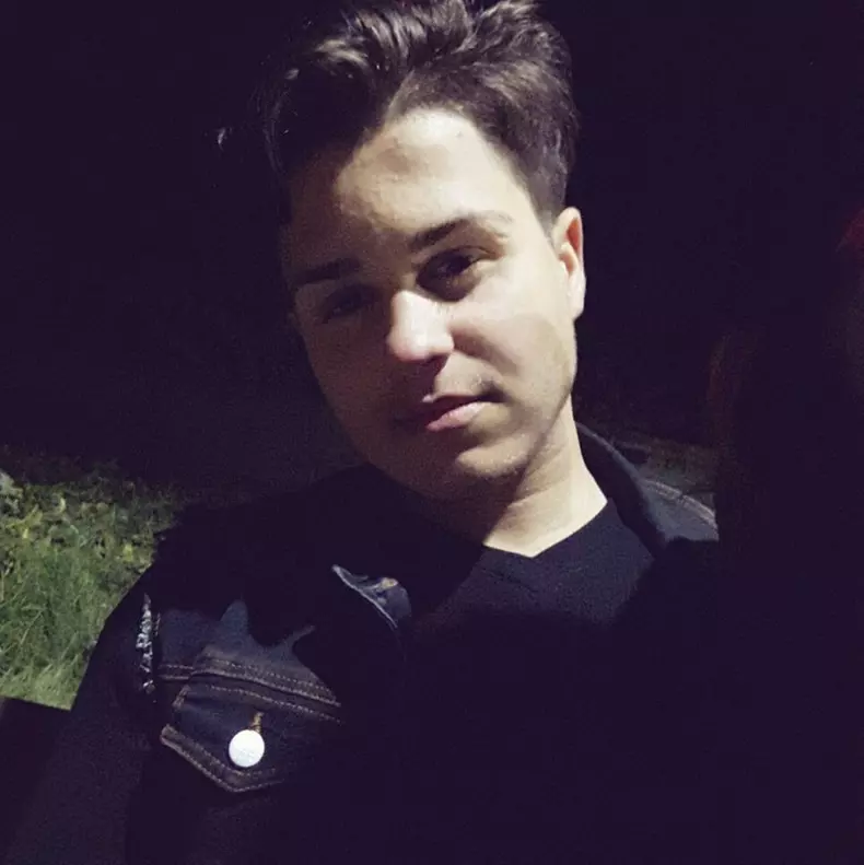 18011105_195972534251333_2517608161112685507_n