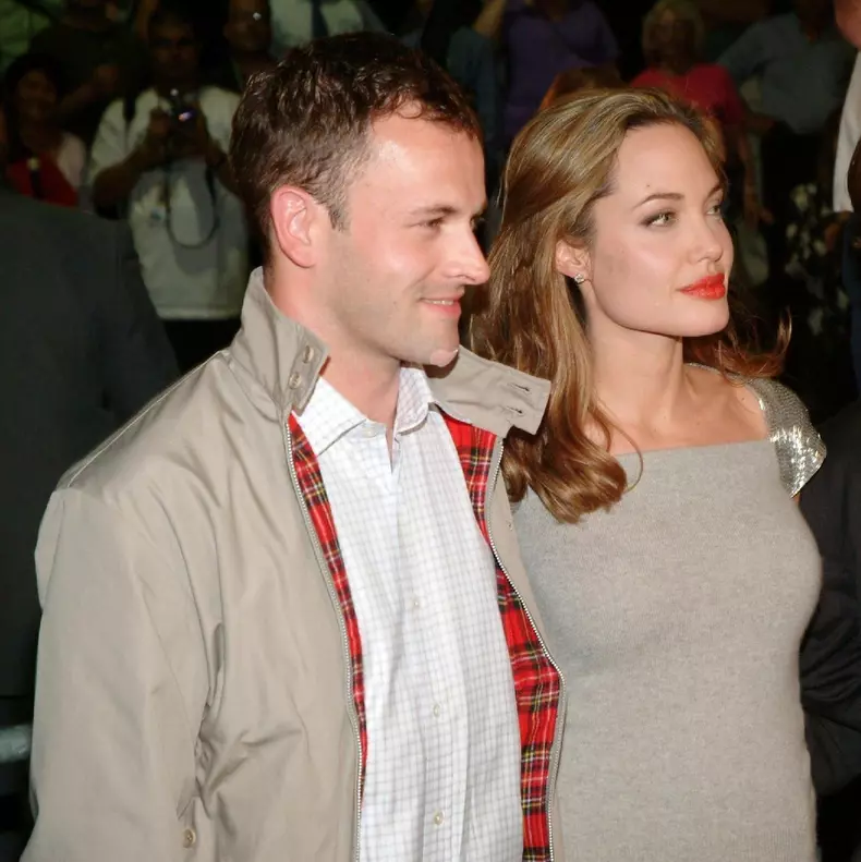 angelina-jolie-si-jonny-lee-miller-1