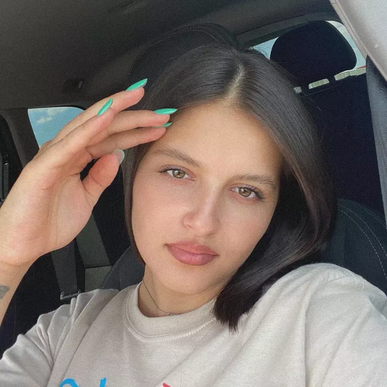 carmina-varciu-dupa-facultate-1