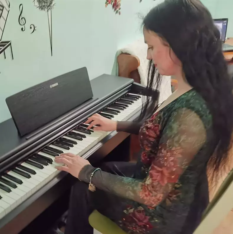 paula-rad-romanii-au-talent-4