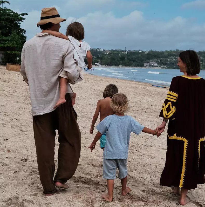 radu-valcan-si-copiii