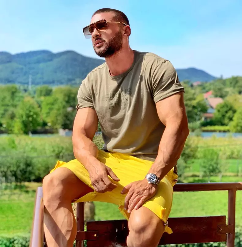 dorian-popa-construieste-case-in-domnesti-3