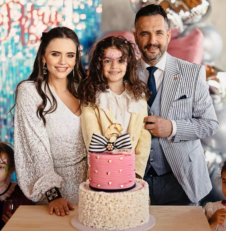 fetita-cristina-siscanu-madalin-ionescu-scoala-privata-1