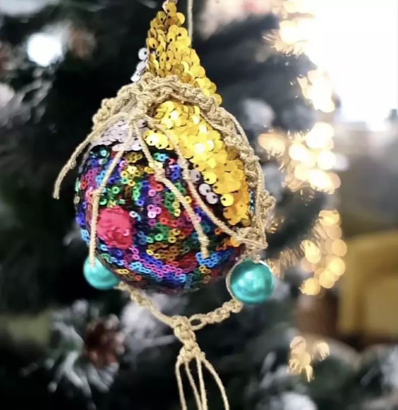 anna lesko globuri brad craciun (9)