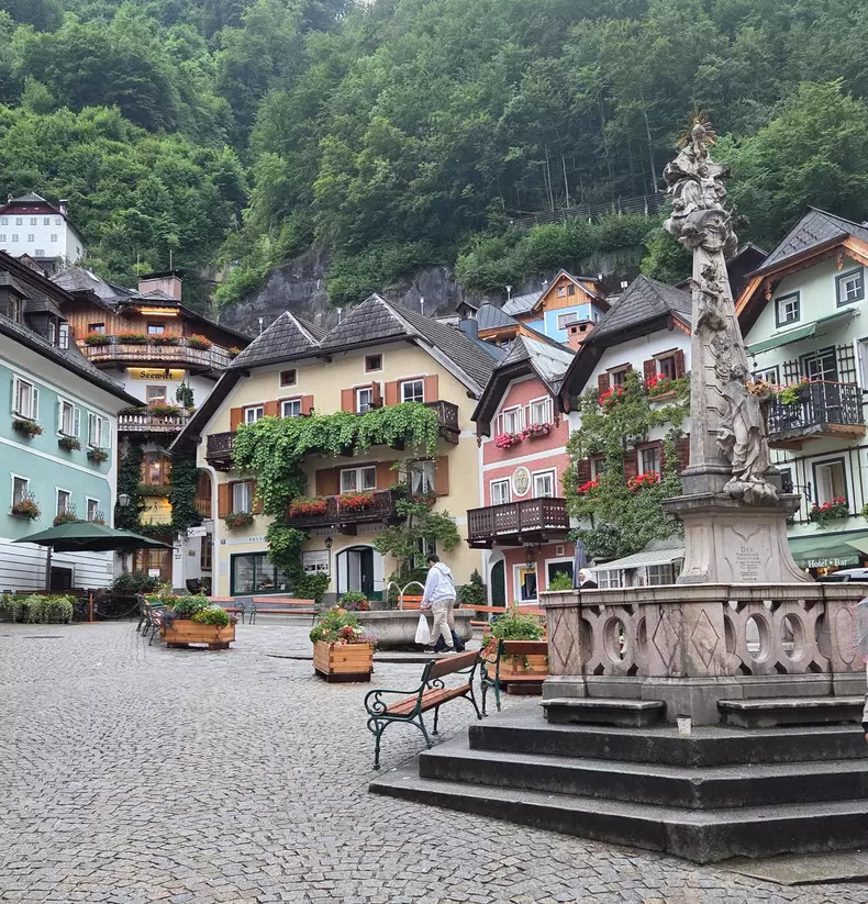 Hallstatt, Austria  (5)