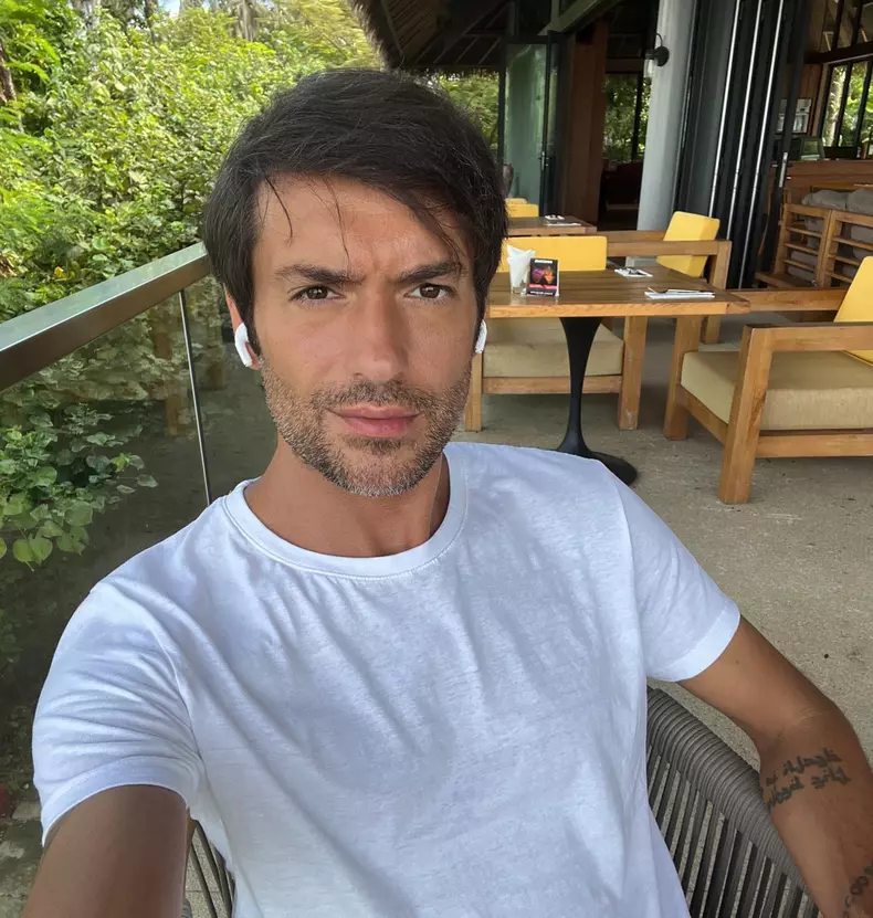 radu-valcan-insula-iubirii