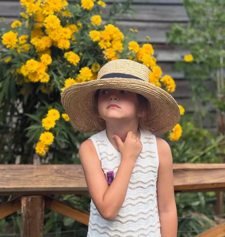 Leah fiica Anca Serea