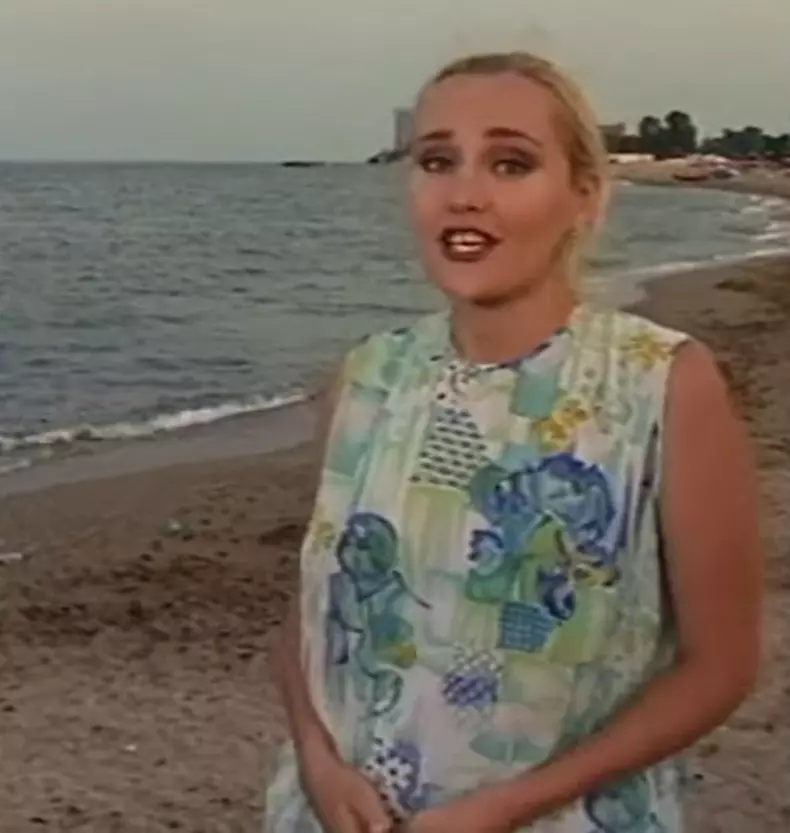 elena lasconi 1999 4