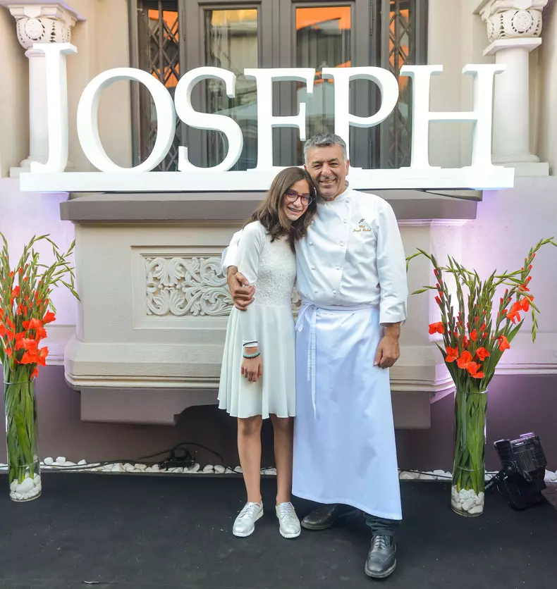 Joseph Hadad cu fiica cea mica, Lipaz