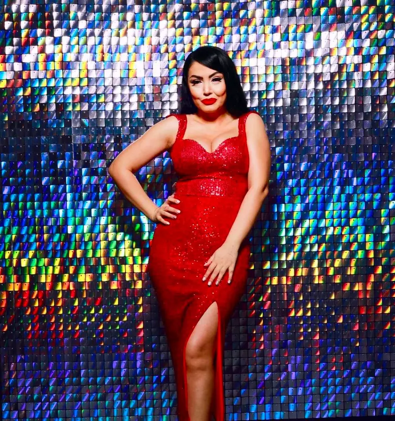 andreea-mantea-s-a-ingrasat-14-kilograme-1
