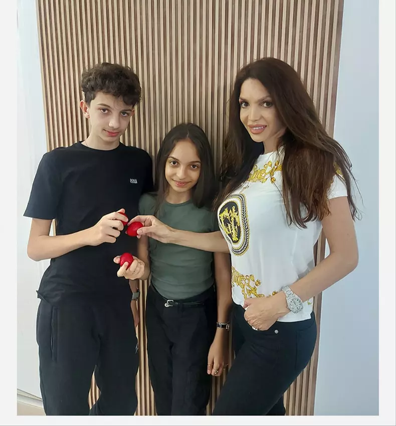 cristina-spatar-si-familia-1