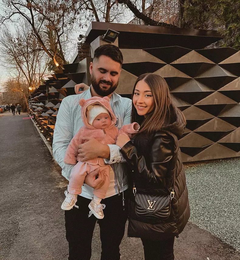 nicole-cherry-botez-fetita-3