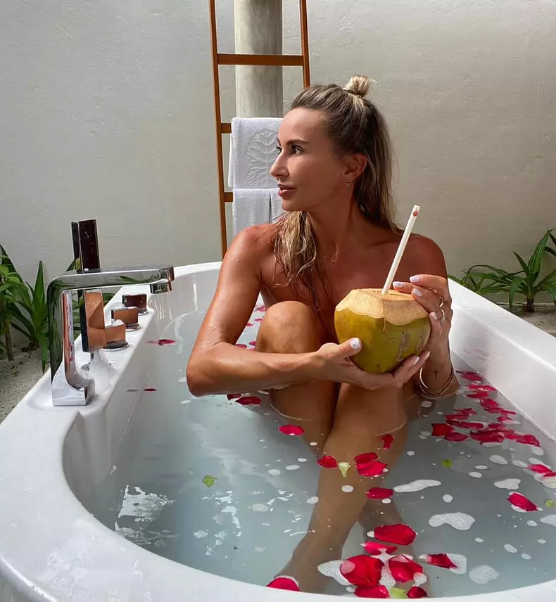 crina-abrudan-eliminata-survivor-1