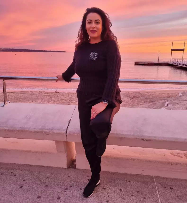 oana-roman-a-slabi-operatie-1