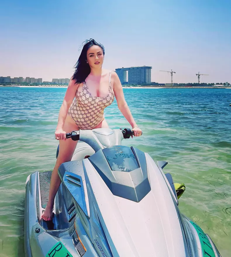 rocsana-marcu-in-dubai-2