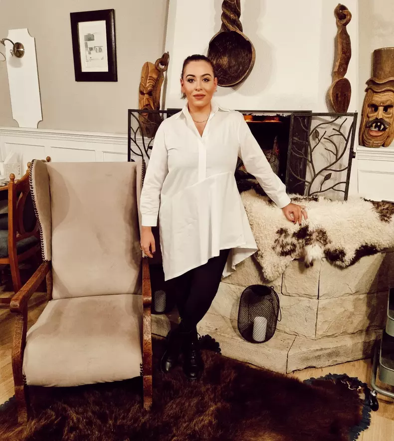 oana-roman-jignita-pe-internet-6