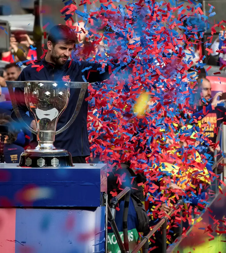 FC Barcelona's players greet supporters after Primera Division Championship victory