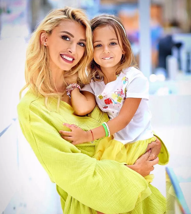 andreea-balan-si-ella-1