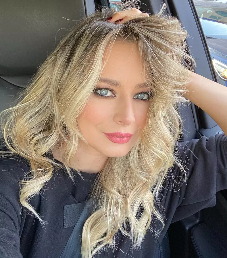 laura cosoi despre primii bani castigati 4