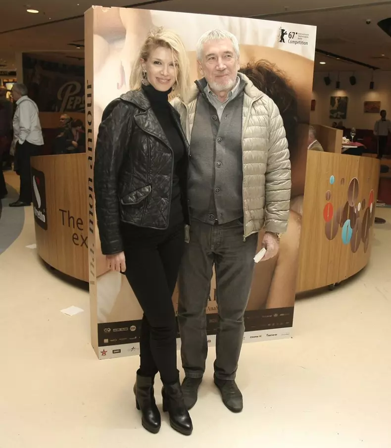 Dacian Cioloș și soția lui au fost la premiera filmului ”Ana, mon amour” (4)