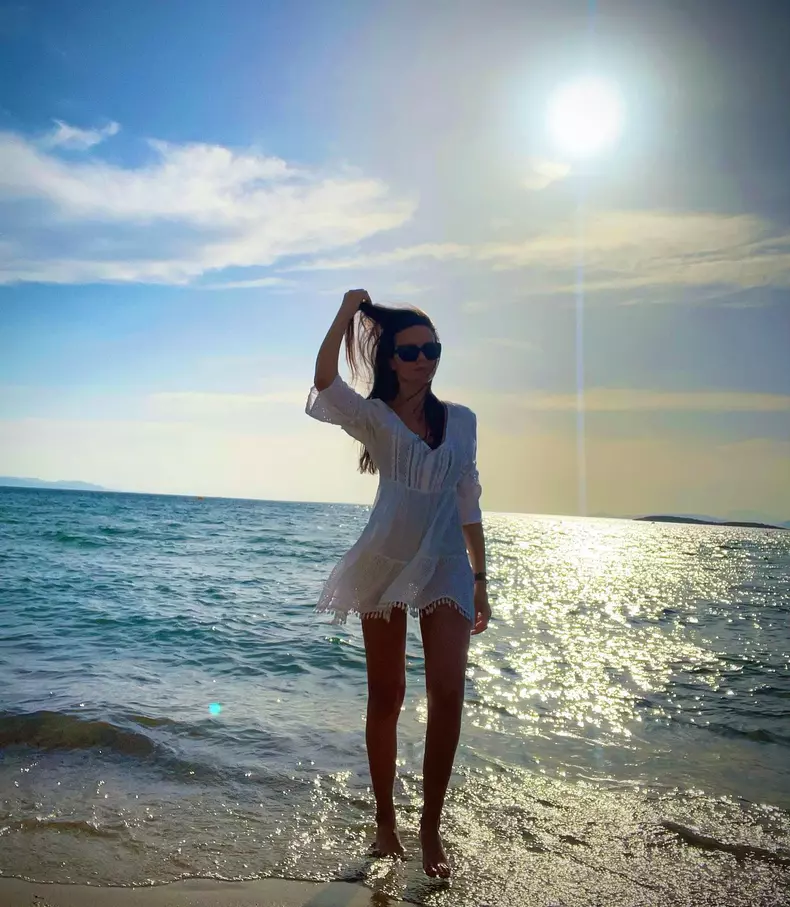 iulia-parlea-silueta-1