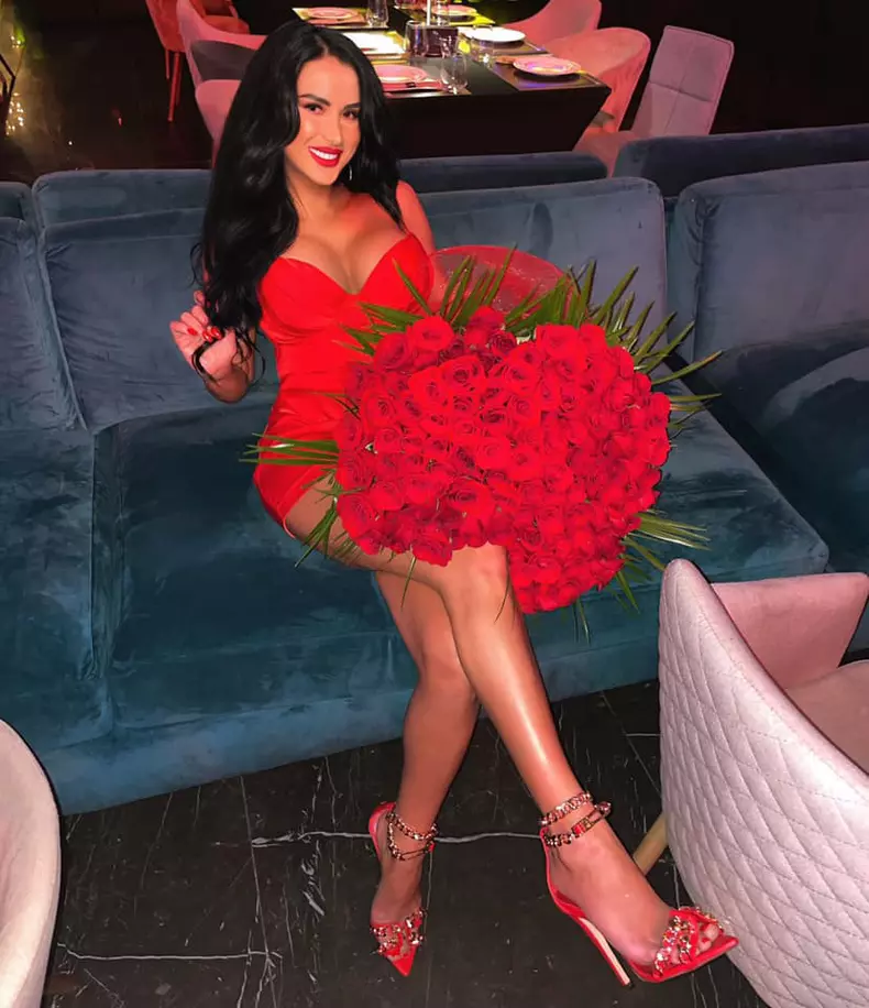 cu-ce-se-ocupa-daniela-crudu-2