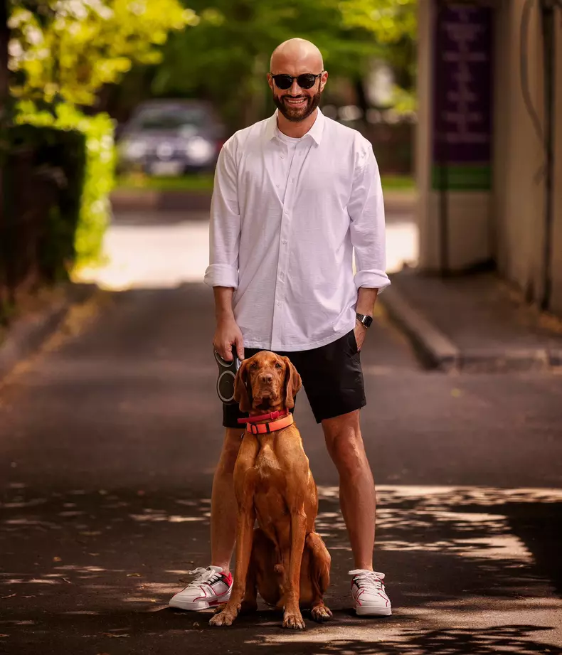 Mihai Bendeac și Happy, câinele lui (4)