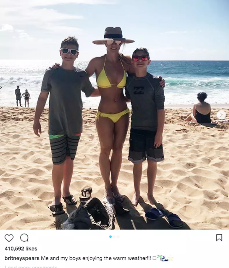 CELEBRITY SOCIAL MEDIA PHOTOS